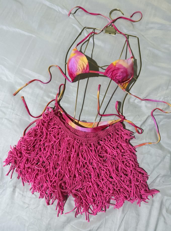 Namiri style mini crochet shorts